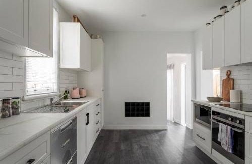 Launceston CBD Apartment | 100 m² Apartment ∙ 3 bedrooms ∙ 5 guests