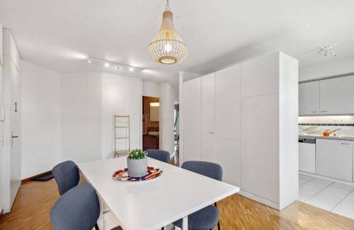 Hottingen Apartment | 100 m² Apartment ∙ 2 bedrooms ∙ 5 guests