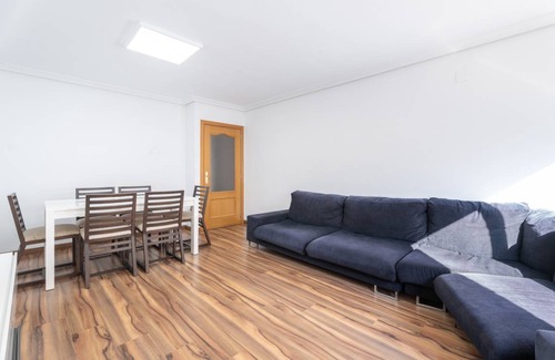 Catarroja Apartment | 100 m² Apartment ∙ 3 bedrooms ∙ 8 guests