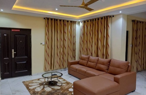 Accra Apartment | 100 m² Apartment ∙ 3 bedrooms ∙ 6 guests