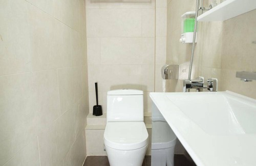 Kwun Chung Apartment | 100 m² Apartment ∙ 1 bedroom ∙ 2 guests