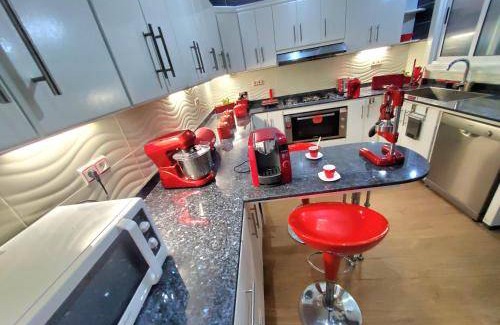 Al Hoceima Apartment | 100 m² Apartment ∙ 3 bedrooms ∙ 6 guests