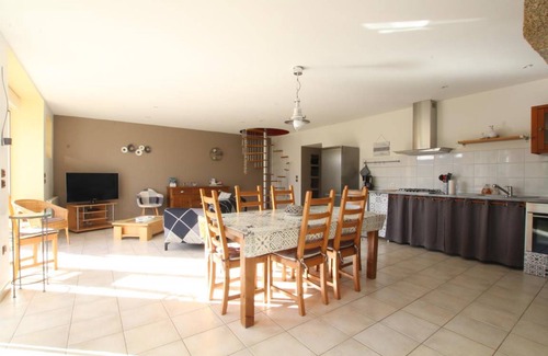 Beslon House | 100 m² Gîte ∙ 3 bedrooms ∙ 6 guests