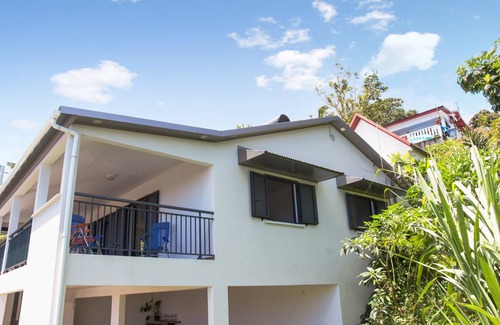 Sainte-Rose House | 100 m² House ∙ 2 bedrooms ∙ 6 guests