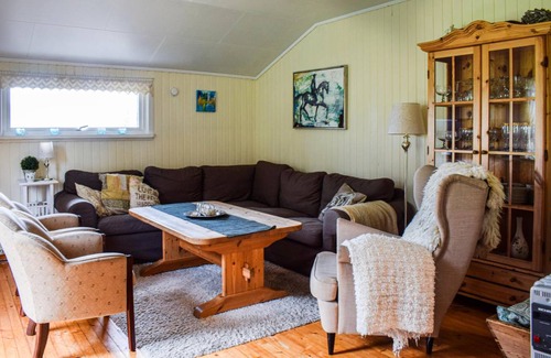Enebakk House | 100 m² House ∙ 3 bedrooms ∙ 6 guests