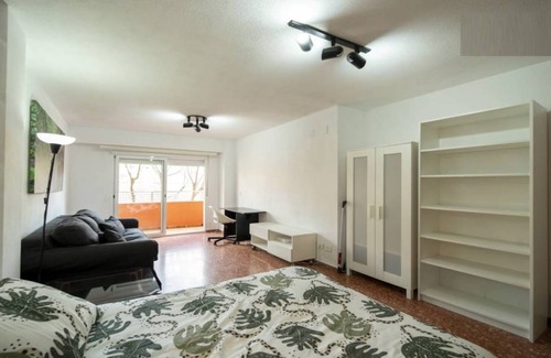 Patraix Resort | 100 m² Private room ∙ 1 bedroom ∙ 1 guest