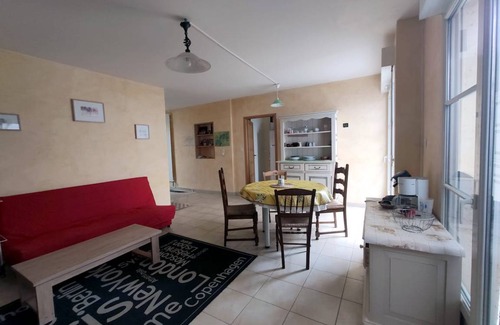 Troyes Resort | 100 m² Private room ∙ 1 bedroom ∙ 1 guest