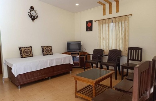 Ganpatipule Villa | 100 m² Villa ∙ 3 bedrooms ∙ 10 guests