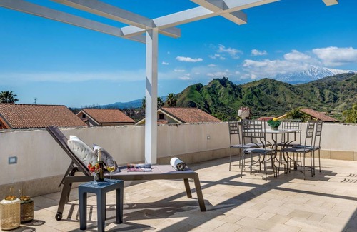 Trappitello Villa | 100 m² Villa ∙ 3 bedrooms ∙ 6 guests