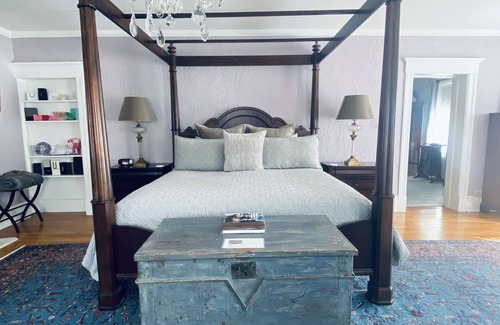 Gananoque Bed & Breakfast | 1000 Islands B&B – The Bulloch House