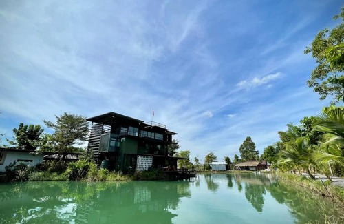 Pak Phli House | 1000 m² Bungalow ∙ 3 bedrooms ∙ 12 guests