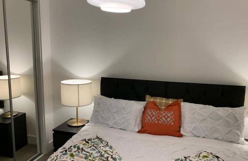 South Ockendon House | 1000 m² House ∙ 4 bedrooms ∙ 10 guests