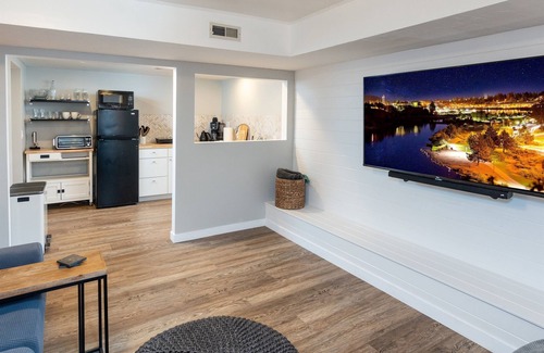 Southern Crossing Apartment | 1000ft 3Bed Private Suite *Hayden