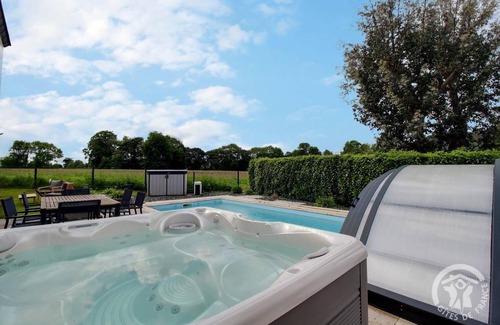 Etables-sur-Mer House | 102 m² Gîte ∙ 4 bedrooms ∙ 8 guests