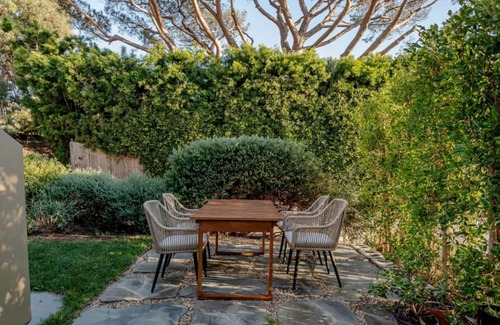 Western Malibu House | 102 m² House ∙ 2 bedrooms ∙ 4 guests