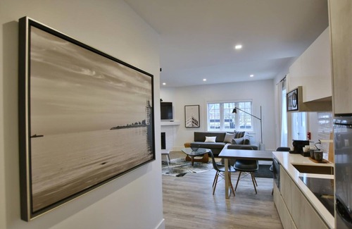 Collingwood Apartment | 103, 1 Bedroom - Downtown Collingwood, Luxury Boutique Hotel.