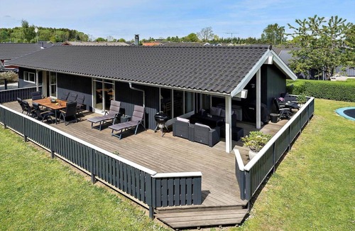 Pøt Strandby House | 103 m² House ∙ 3 bedrooms ∙ 6 guests