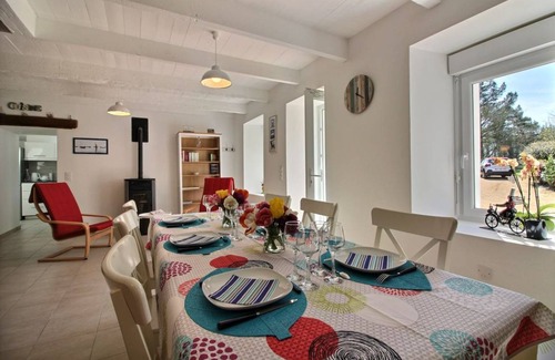 Pommerit-le-Vicomte House | 104 m² Gîte ∙ 3 bedrooms ∙ 6 guests