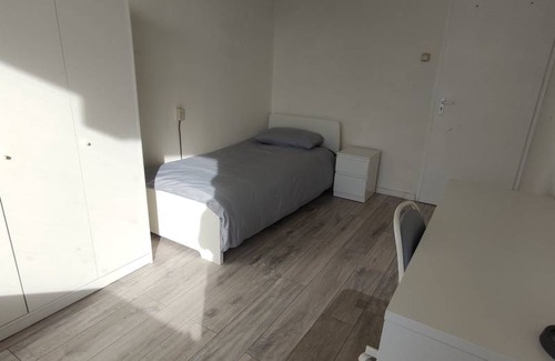 Municipality of Capelle aan den IJssel Resort | 104 m² Private room ∙ 1 bedroom ∙ 5 guests