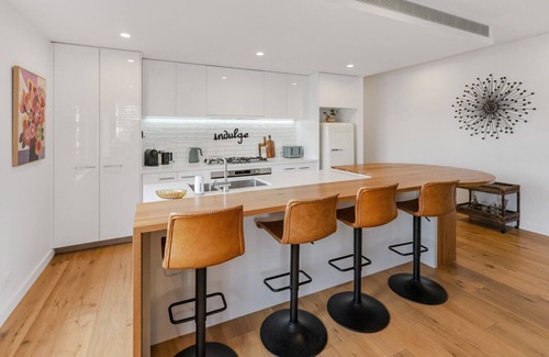 Portarlington Apartment | 104 Portarlington Esplanade Luxury