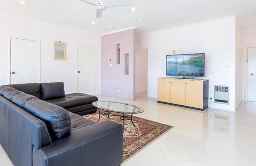 Greenway Apartment | 105 m² Apartment ∙ 2 bedrooms ∙ 6 guests