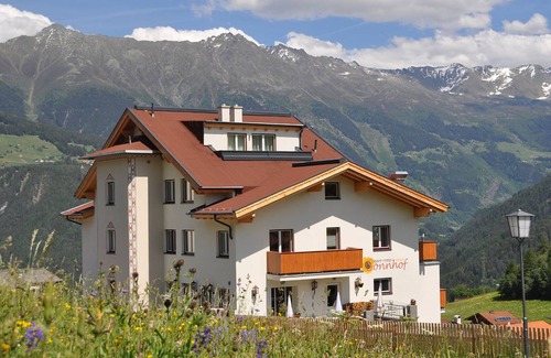 Ladis Apartment | 105 m² Apartment ∙ 1 bedroom ∙ 6 guests