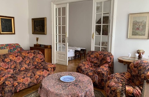 Belvaros - Lipotvaros Apartment | 105 m² Apartment ∙ 3 bedrooms ∙ 6 guests