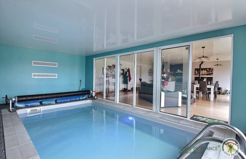 Plesidy House | 105 m² Gîte ∙ 1 bedroom ∙ 2 guests
