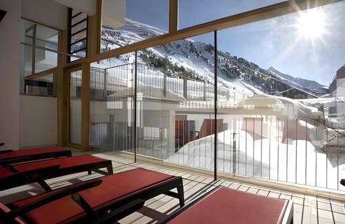 Gurgl Hotel | 105 m² Hotel ∙ 2 bedrooms ∙ 9 guests