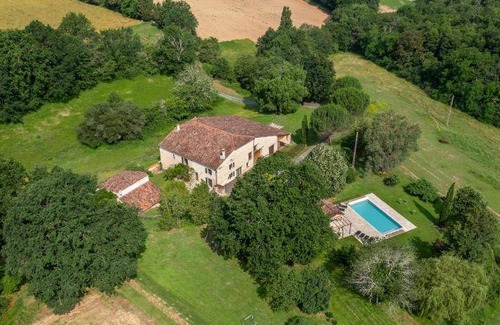 Fauch House | 105 m² House ∙ 3 bedrooms ∙ 6 guests