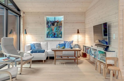 Torup Strand House | 107 m² House ∙ 1 bedroom ∙ 7 guests