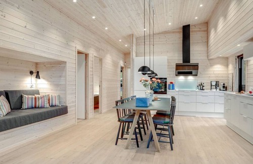 Torup Strand House | 107 m² House ∙ 1 bedroom ∙ 7 guests