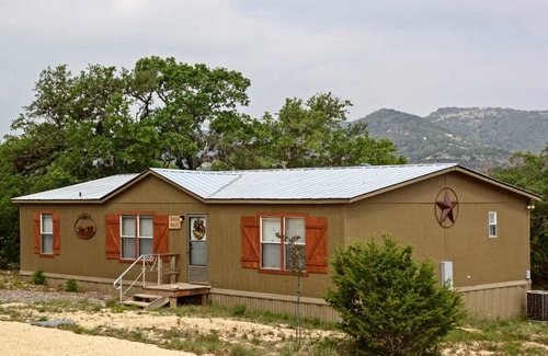 Utopia House | 107 m² House ∙ 3 bedrooms ∙ 7 guests