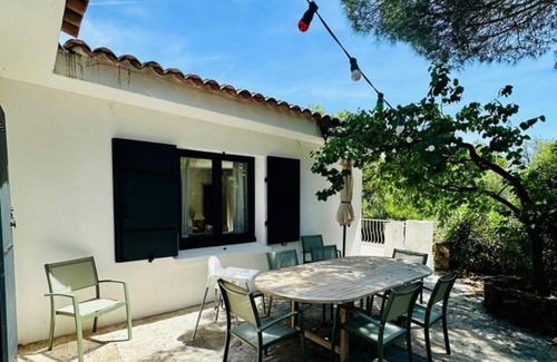 Plage de la Garonnette Villa | 108 m² Villa ∙ 4 bedrooms ∙ 9 guests