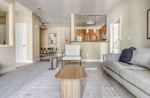 East San Mateo Apartment | 109 m² Apartment ∙ 2 bedrooms ∙ 4 guests