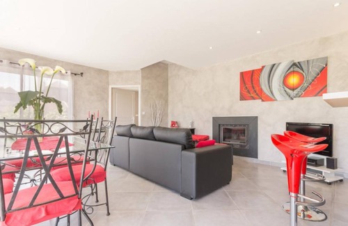 Heuilley-sur-Saone House | 109 m² House ∙ 2 bedrooms ∙ 4 guests