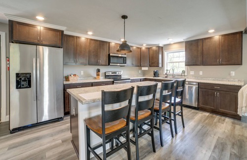Racine House | 11 Mi to McConnells Mill: Home Near Ellwood City