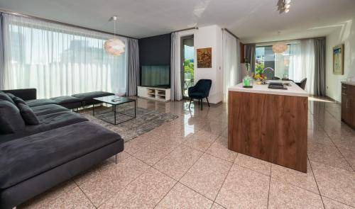 Vitosha District Apartment | 110 m² Apartment ∙ 2 bedrooms ∙ 6 guests