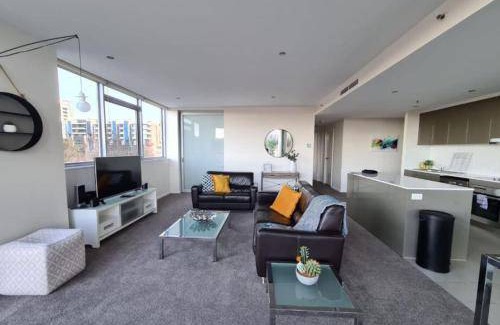 City West Apartment | 110 m² Apartment ∙ 2 bedrooms ∙ 4 guests