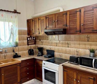 Vatolakkos Apartment | 110 m² Apartment ∙ 3 bedrooms ∙ 6 guests