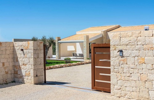Rosolini Villa | 110 m² Villa ∙ 2 bedrooms ∙ 4 guests
