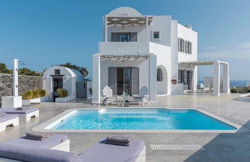 Akrotiri House | 111 m² House ∙ 3 bedrooms ∙ 6 guests