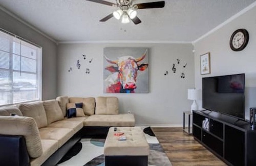 Lubbock House | 111 m² House ∙ 3 bedrooms ∙ 6 guests