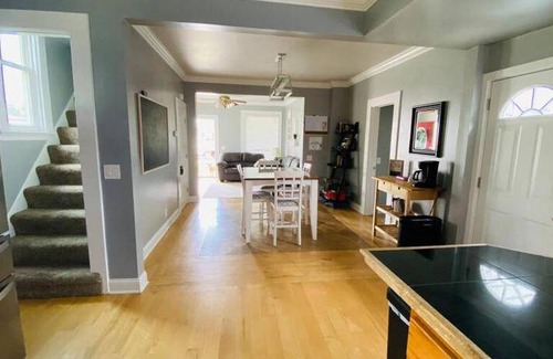 Dubuque House | 111 m² House ∙ 3 bedrooms ∙ 8 guests