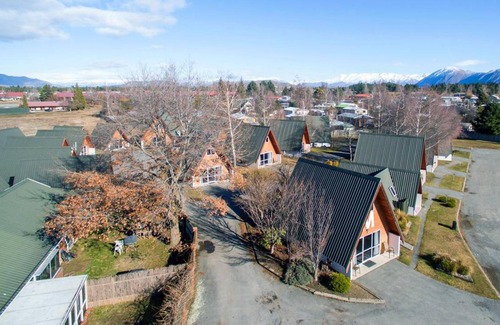 Twizel Hotel | 111 m² Motel ∙ 6 bedrooms ∙ 19 guests