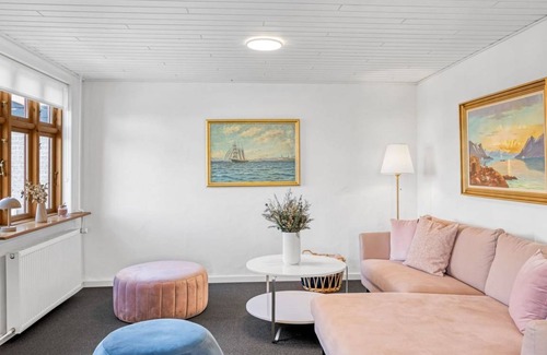 Logstor House | 112 m² House ∙ 1 bedroom ∙ 6 guests