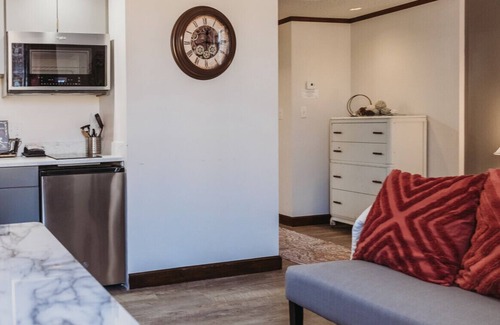 Bartlesville Apartment | 113 · Industrial Chic #113 - Hotel Phillips