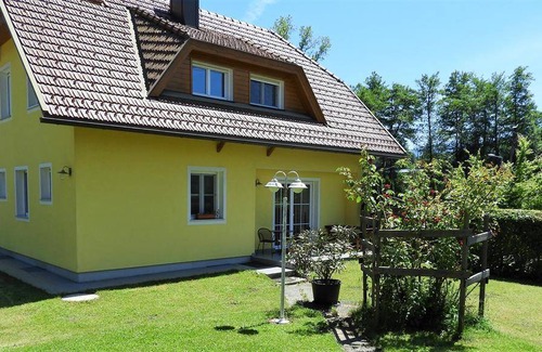 Klagenfurt am Woerthersee Apartment | 113 m² Apartment ∙ 3 bedrooms ∙ 6 guests