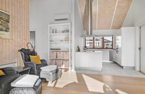 Pøt Strandby House | 113 m² House ∙ 3 bedrooms ∙ 4 guests