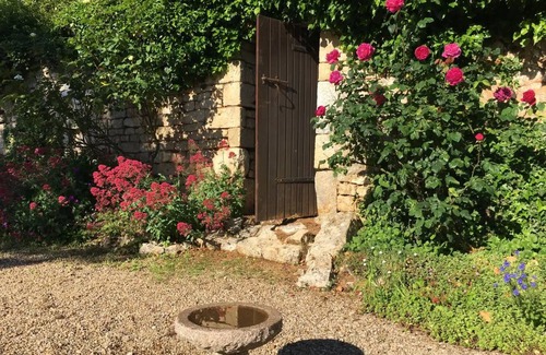 Sauze-Vaussais House | 114 m² House ∙ 4 bedrooms ∙ 8 guests